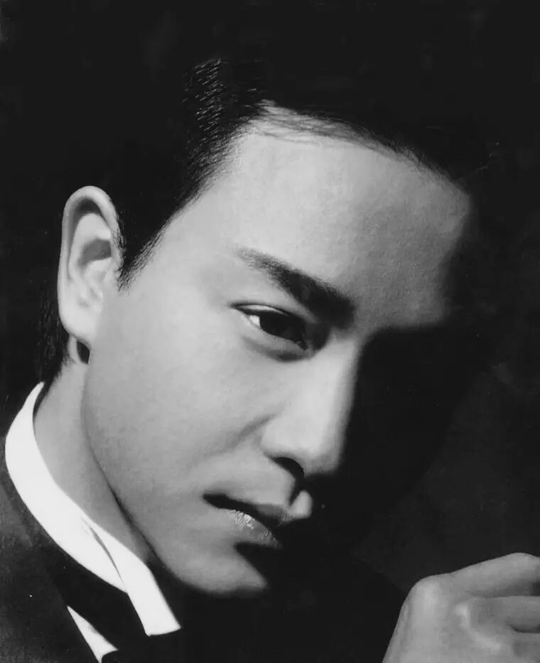 我等待着4月1日,等待着张国荣的经典音乐视听演奏会,你...