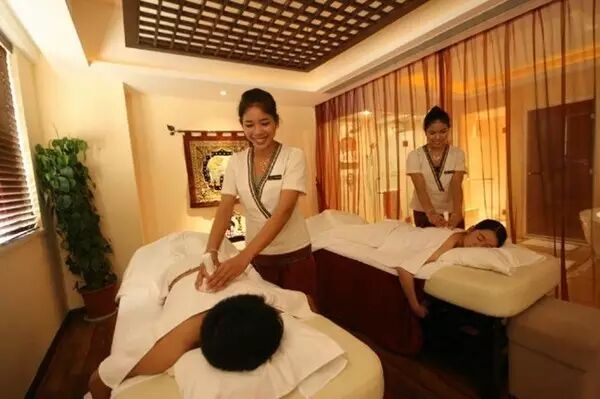 美容师越色，业绩越好！