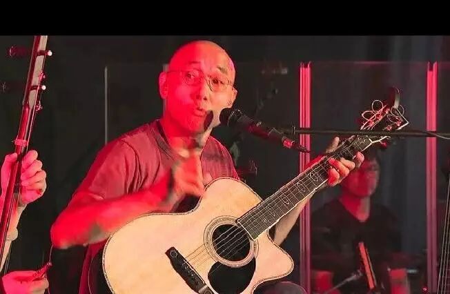 【双语】 周星驰一生最爱的歌,现场版无敌