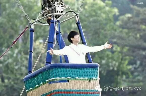 盘点TFBOYS王俊凯撩妹十级的苏点