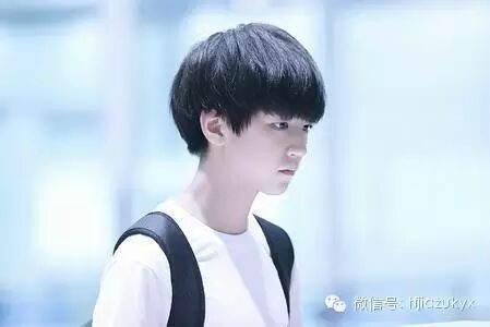 王俊凯:一个爱“飞檐走壁”的蓝孩子