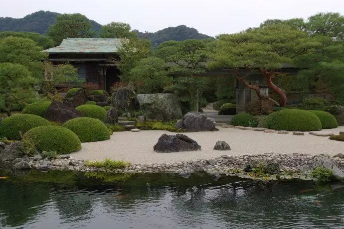 日式园林植物配置浅析