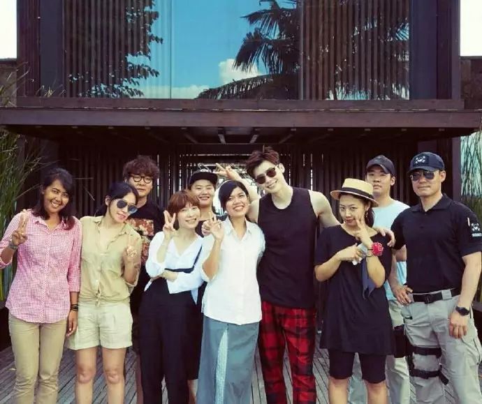 『jongsuk☆照片』160523  朴智英ins更新李钟硕相关