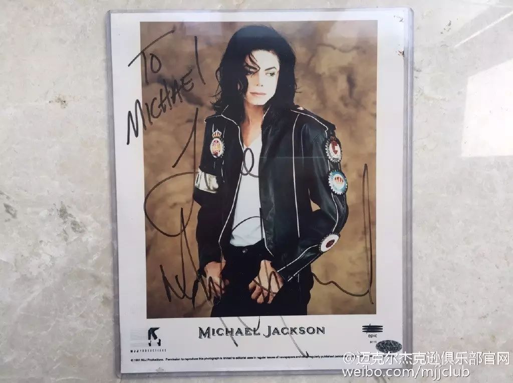 【多图】我们迈克尔杰克逊俱乐部近期入手的MJ签名藏品...