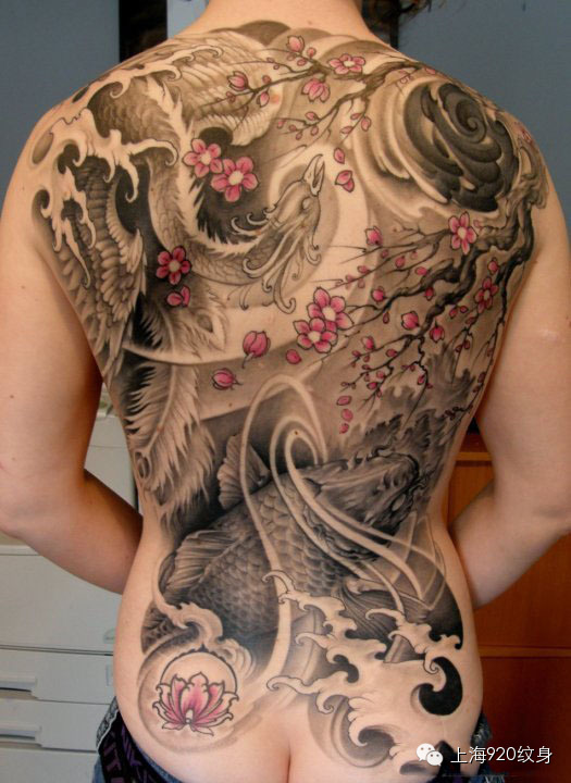 中国古代传说中的百鸟之王凤凰纹身图案