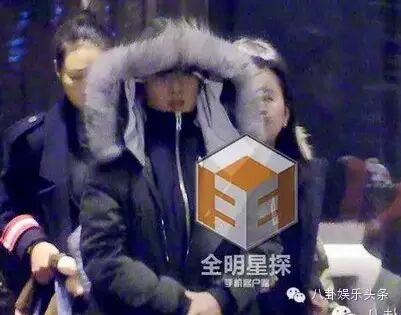 谢娜深夜吃火锅全副武装 张杰去哪了?
