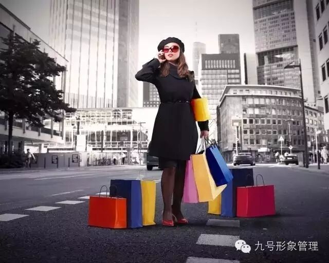 刘诗诗穿衣越来越有品了~