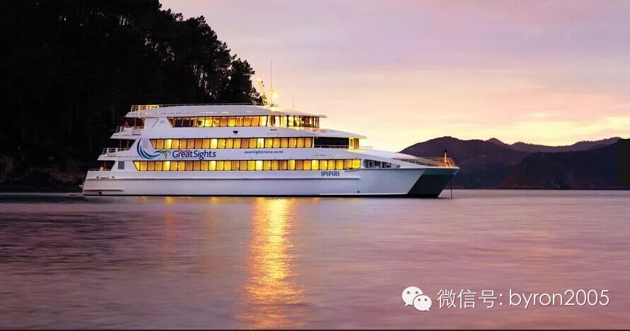 走kiwi style的游轮慢慢慢慢游新西兰