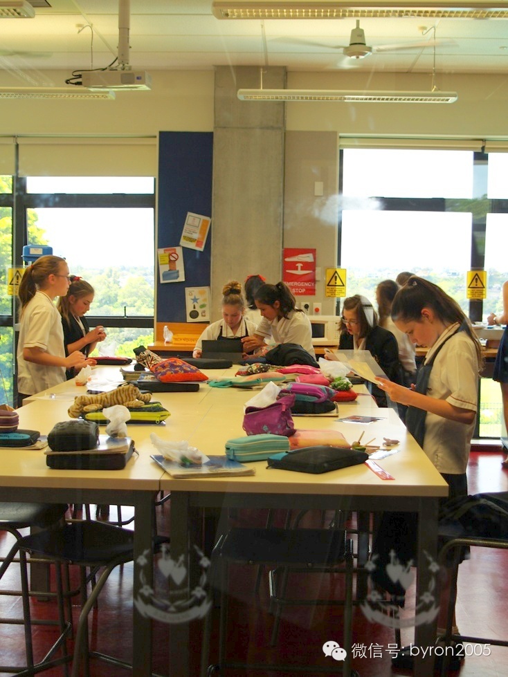 巴拉丁圣心学院：快乐至上~ （是巴拉丁不是阿拉丁！）