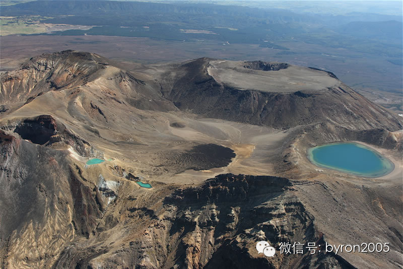 夏天走一走：汤加里罗越山步道Tongariro Alpine Crossing
