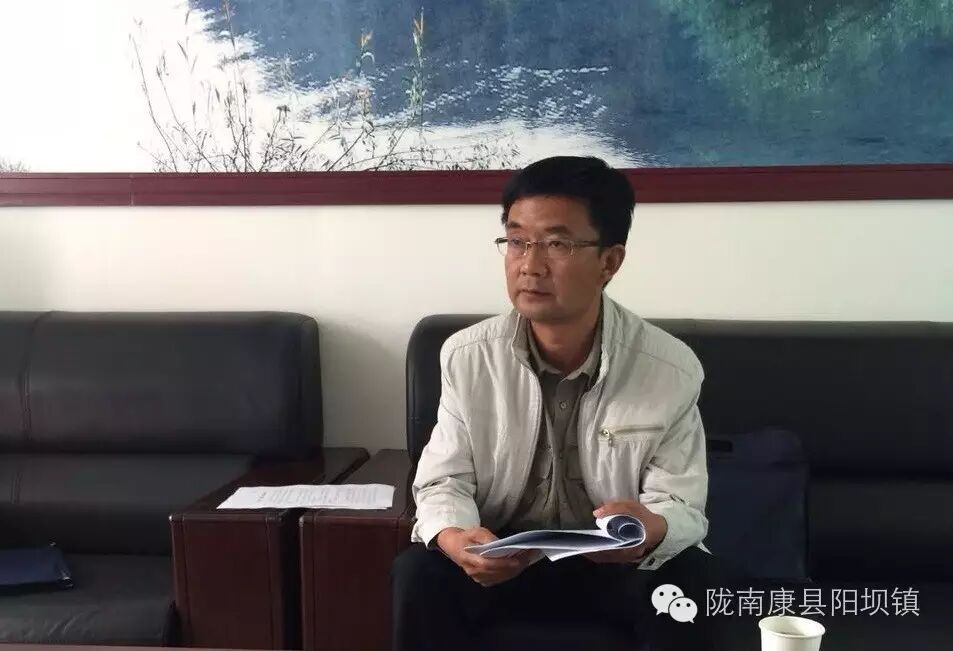 【工作动态】县卫计局唐局长一行来我镇督查计划生育工作-怀孕期