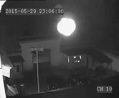 🍀【揭秘】不明飞行物夜闯寺院 <wbr><wbr>从佛经中揭开外星人的惊人真相