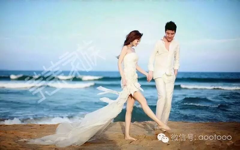 贾乃亮李小璐丨甜而不腻的四周年!从两人恩爱到三人欢...