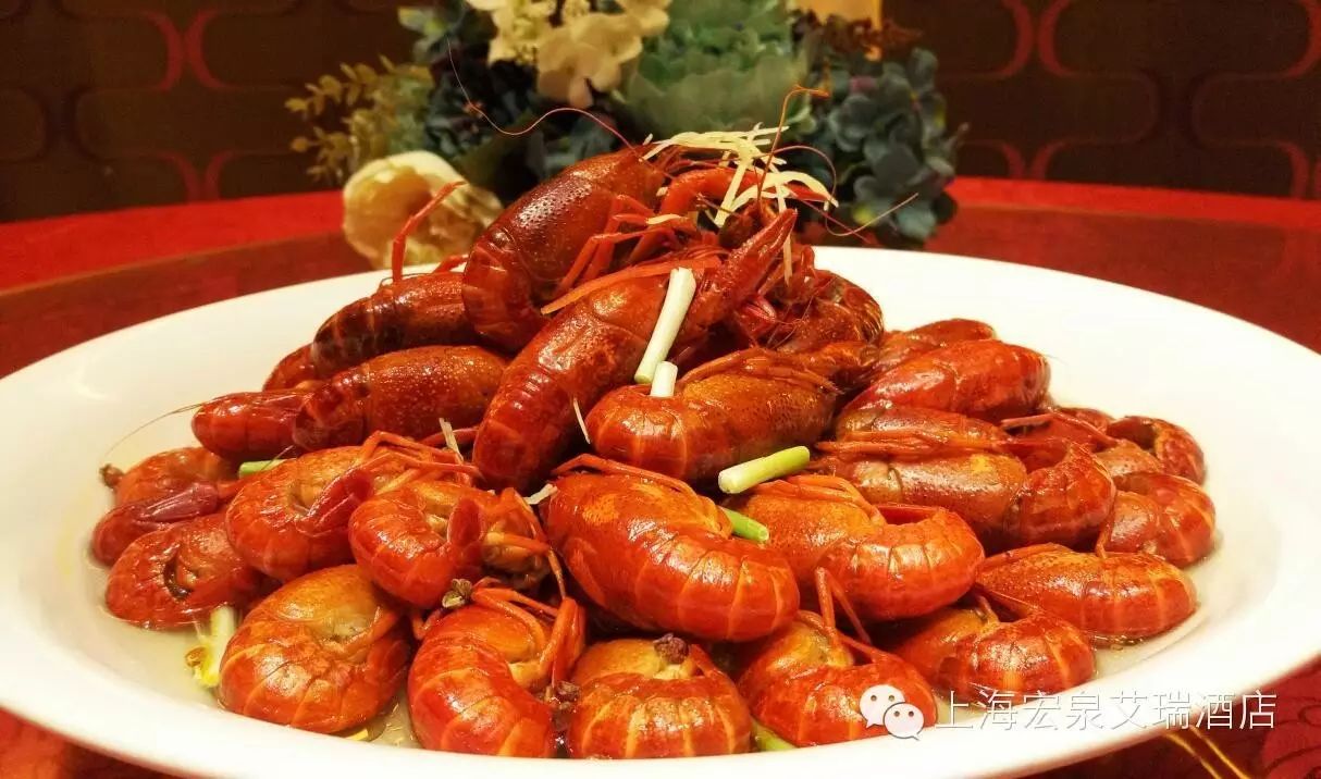 艾瑞夏季推出特色小龙虾,体味那香的浓郁 小龙虾(红烧,十三香,盐水)