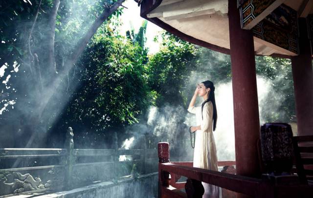 这样的女人绝对被男人尊重和爱慕 - 水中水 - 水中水的blog 这样的女人绝对被男人尊重和爱慕 - 水中水 - 水中水的blog