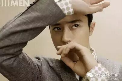 霍建华首部VR影片上线 一人分饰三角色