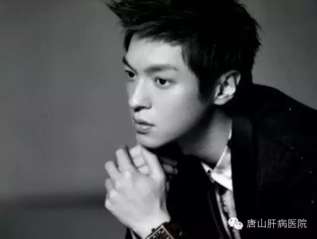 32岁台湾艺人安钧璨去世,给世人敲响警钟