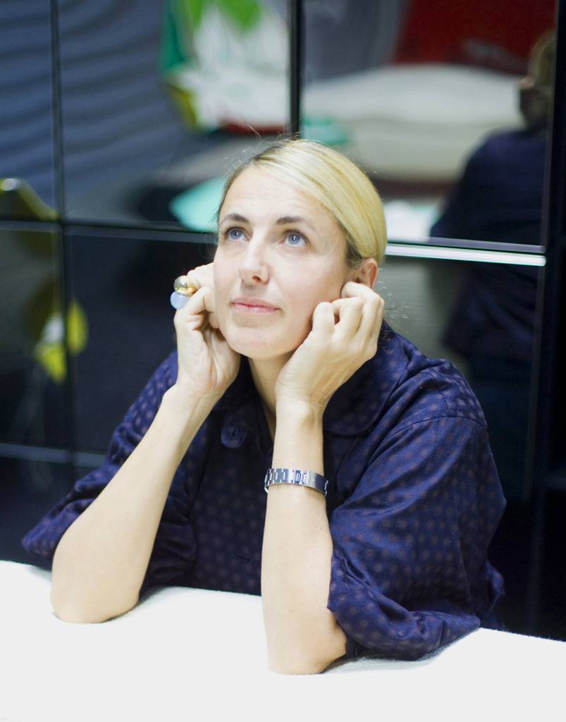 这款性感的沙发名叫怀孕妈妈 家具大牌扫盲第2篇-怀孕期