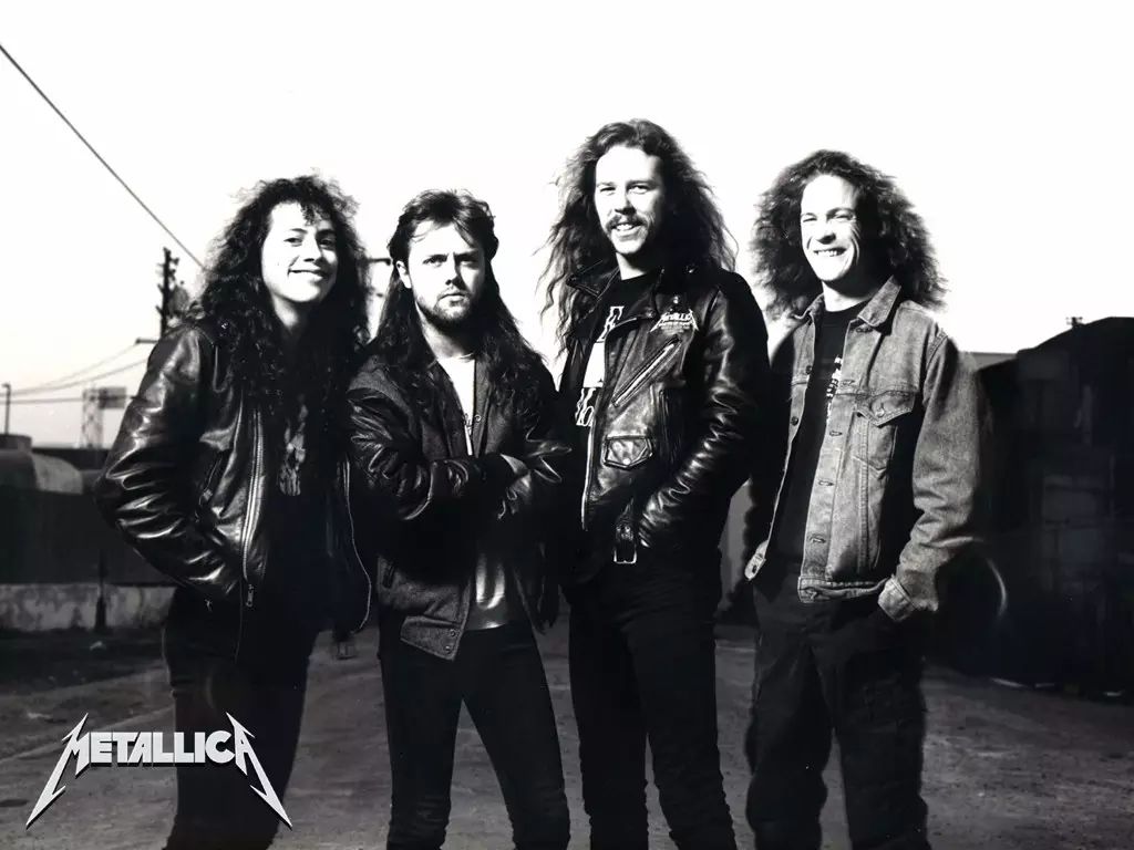 △不看发型都知道是重金属乐队,名字都叫metallica