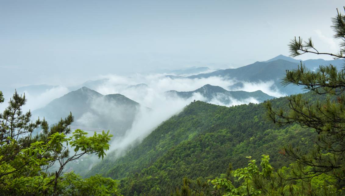 金华山,地处浙江中部,自古以来即为各通商,军事要道, 古道资源丰富