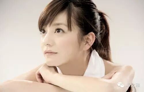 赵薇摘影后 肌肤保养走平民风