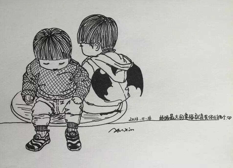 核心提示:近日,一位80后妈妈给两个儿子画的手绘漫画成长纪念册刷爆了