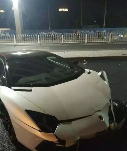 李易峰车祸真相在这里!(视频)