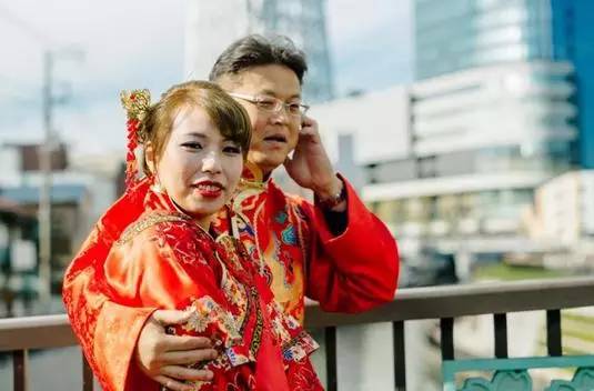 网友花19万日币在日本拍婚纱照，收到照片后哭晕了……