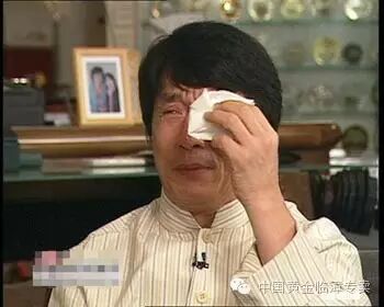 成龙真实身份惊人,震撼亿万国人