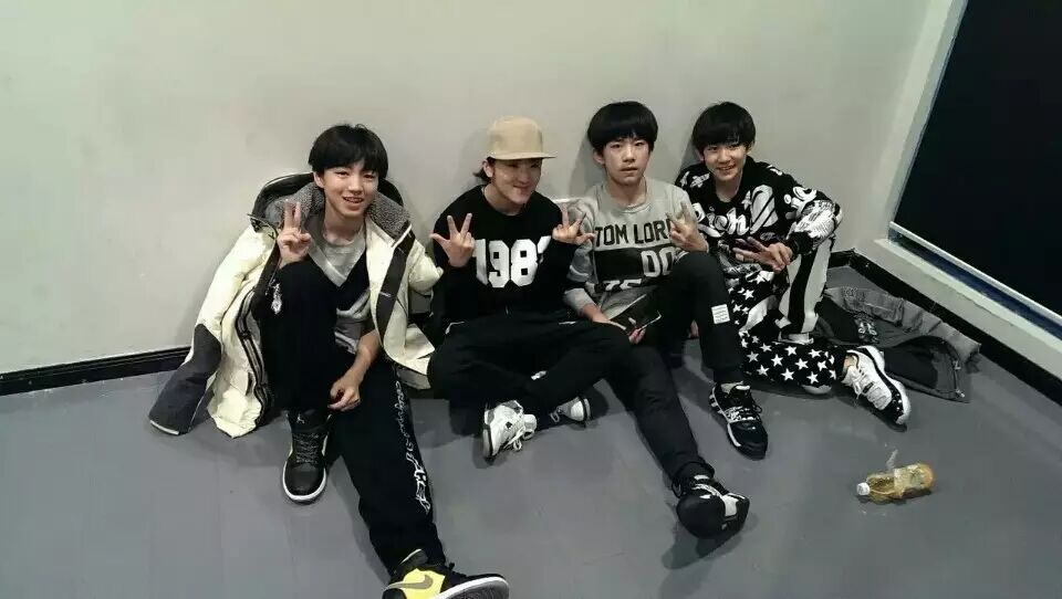 裤子:可能是TFBOYS最怕的舞蹈老师