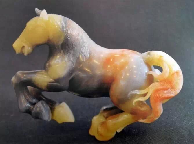 泄露天机 <wbr> <wbr>去新疆挖玉石？