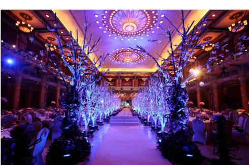 梦幻的婚礼灯光设计