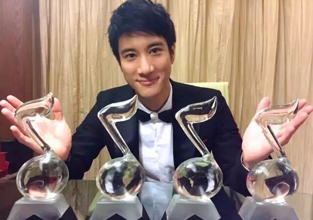 群主们,王力宏喊你们来集合啦
