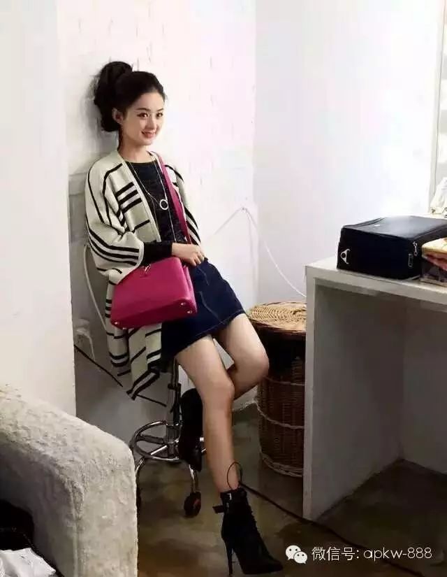 从穿衣经看赵丽颖如何从出生农家到当红花旦!