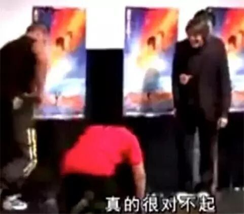 周星驰的功夫,曾让日本武士下跪道歉!