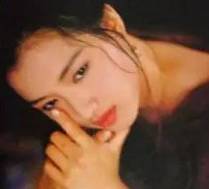 骨瘦如柴,平胸扁臀,张国荣却说她是最美的女人.