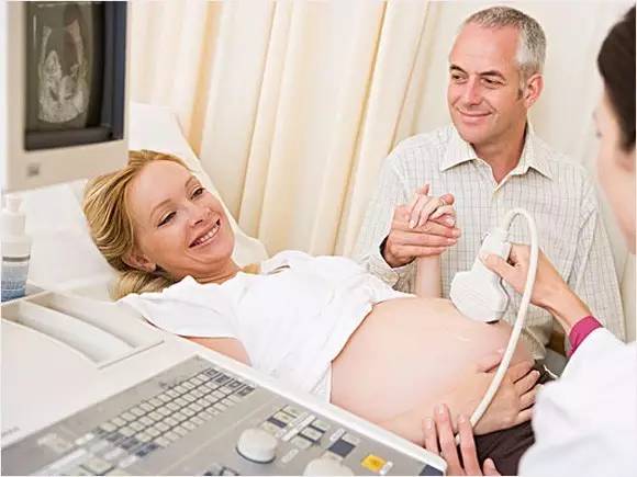 怀孕注意事项 羊水会影响胎宝宝发育吗?-怀孕期