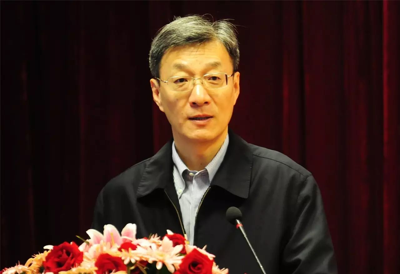 启动仪式中,南京医科大学党委书记陈琪,江苏省红十字会党组书记,常务