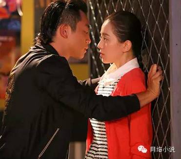 刘诗诗郑恺“网咚”上线 《那年青春》支招恋爱新攻势