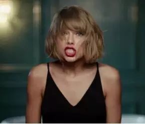 Taylor Swift 又拍摄了 Apple Music 新广告!这次变霉超疯!