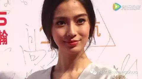 Baby深V性感秀事业线 范冰冰自曝与李晨同居