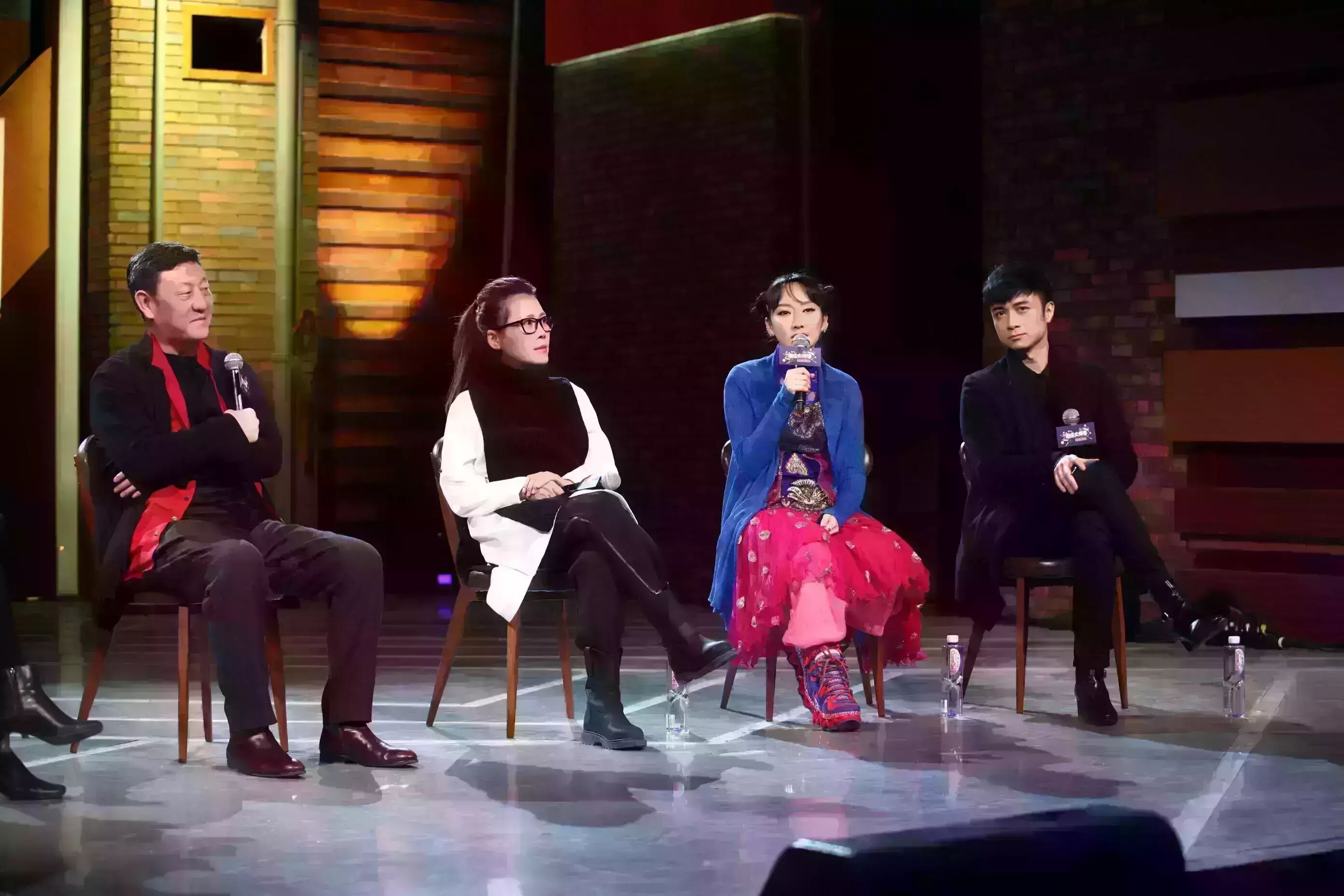 田震出任《音乐大师课》老师,赞这是一档真正的音乐节目