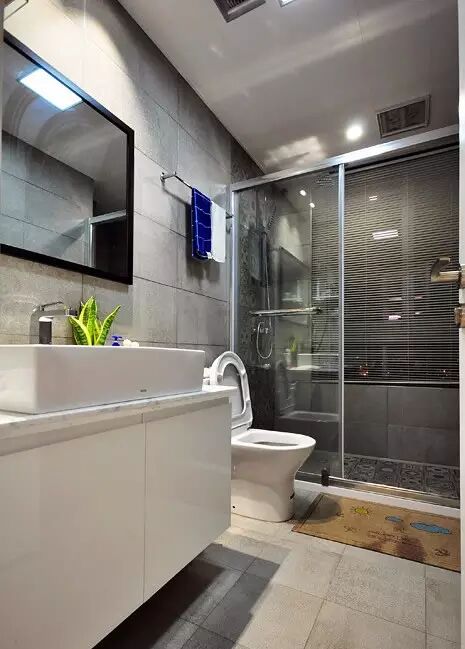 衛(wèi)生間里的瓷磚地板該如何搭配？