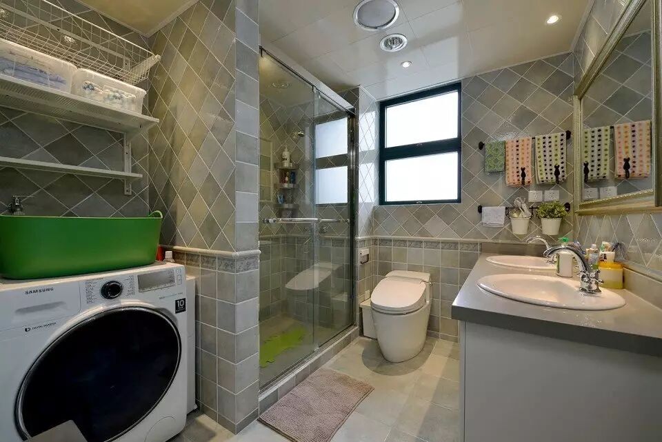 衛(wèi)生間里的瓷磚地板該如何搭配？