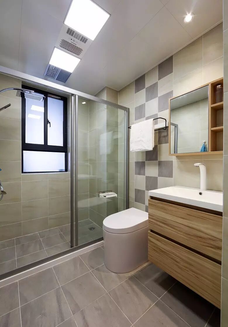 衛(wèi)生間里的瓷磚地板該如何搭配？