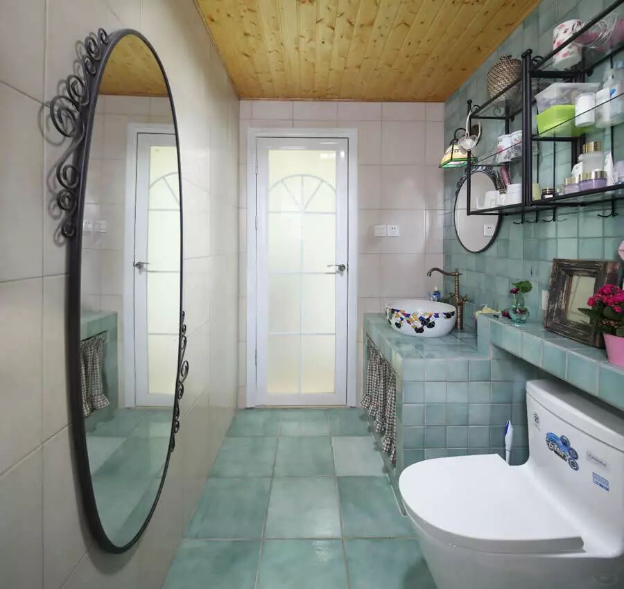 衛(wèi)生間里的瓷磚地板該如何搭配？