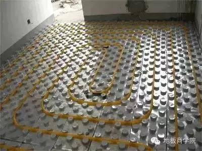 地暖能装木地板|家里装地暖,是铺地板还是地砖?看过的人都照做了!