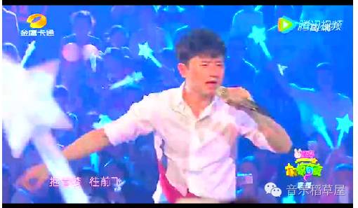 张杰深情演唱《最美的太阳》太喜欢张杰了!