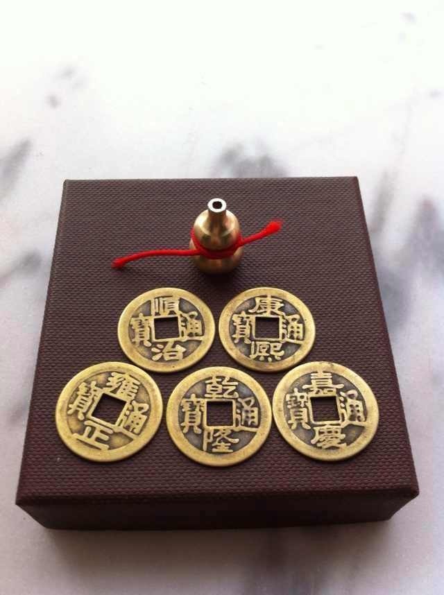 2, 开光五帝钱——化煞招财吉祥物