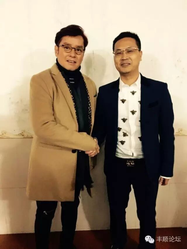 谭咏麟在丰顺冒雨演出,唱了什么歌?